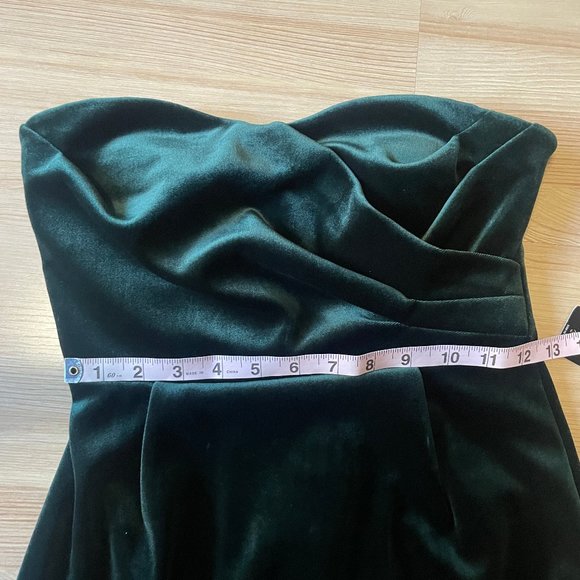 NWT Express Velvet Strapless Dress, Green , XS - Picture 9 of 10